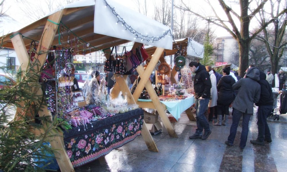 Świąteczny weekend w Krzeszowicach z jarmarkiem tradycji i gwiazdą lat 80-tych