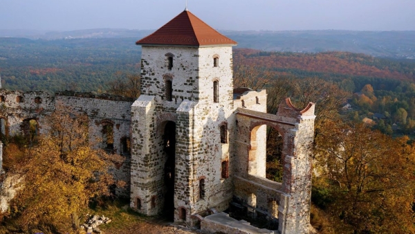 wieza_nawoja_zamek_tenczyn