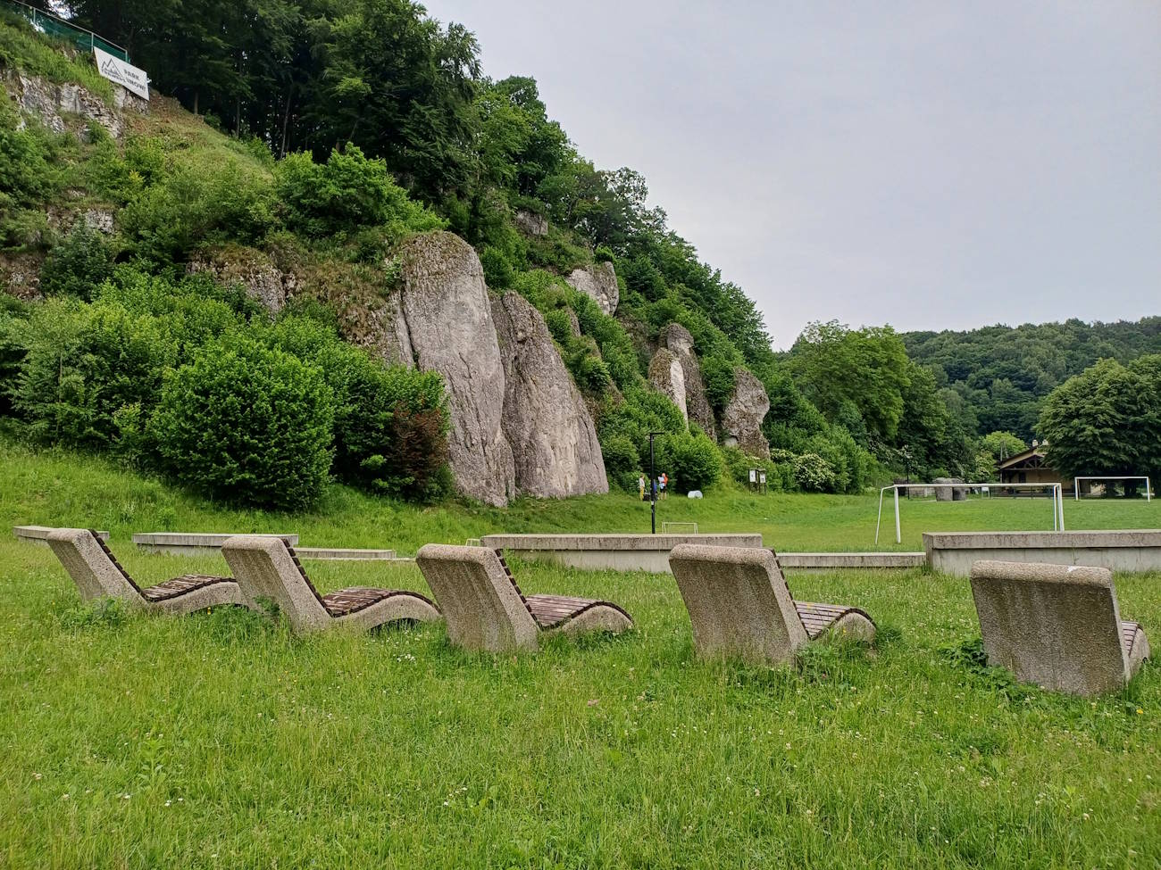 Mieszkańcy Dubia protestują. „To nie jest prywatna wieś Trawersu”